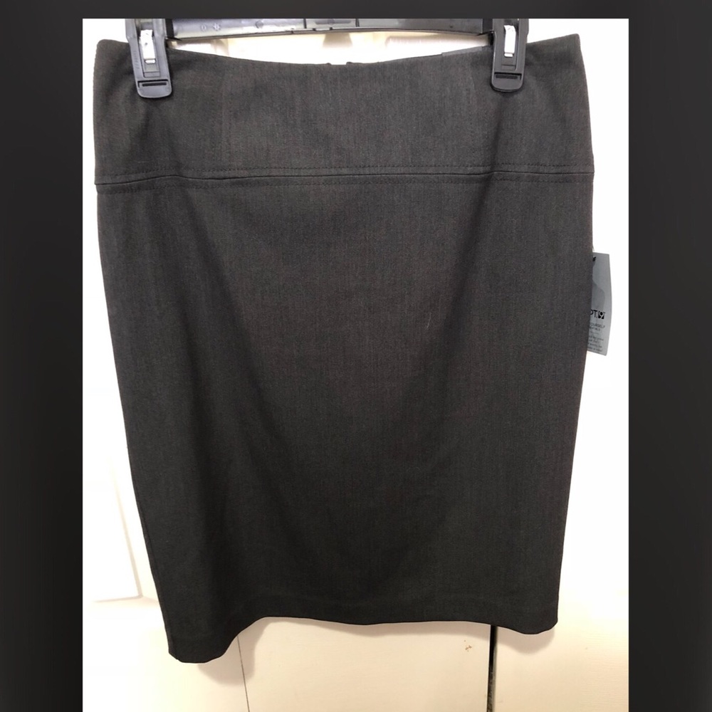 APT.9 Skirt